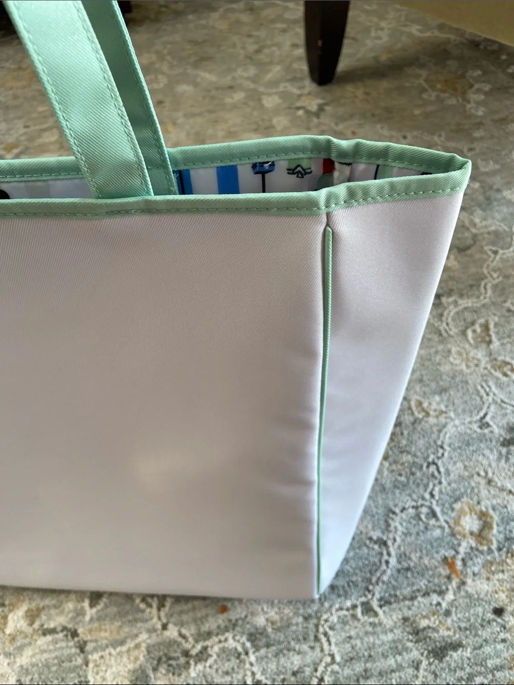 Clinique & Kate Spade Collaboration Mint Lipstick Tote Bag